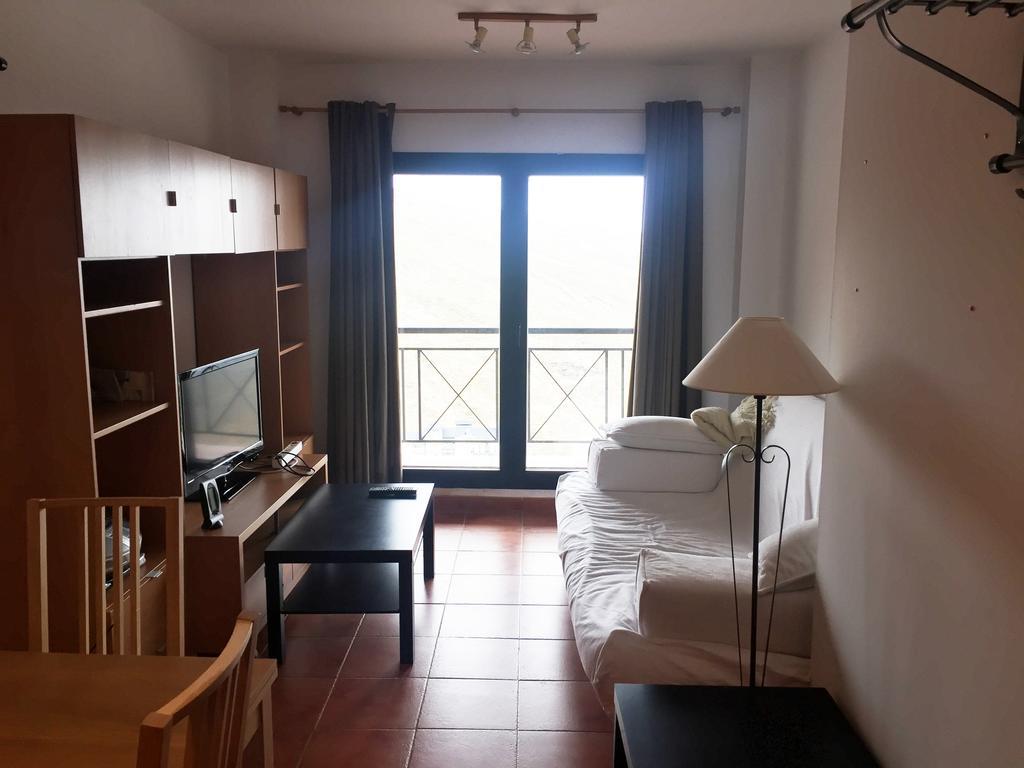 Apartamentos Monte Oiz Asn Сиера Невада Екстериор снимка